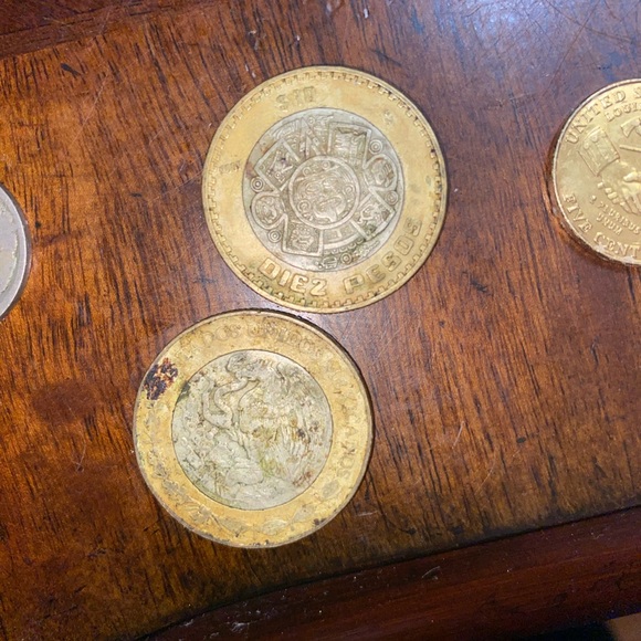 Collectibles Coins (Half Dollar, whole dollar, 2 buff nickels and way more) - Picture 8 of 17